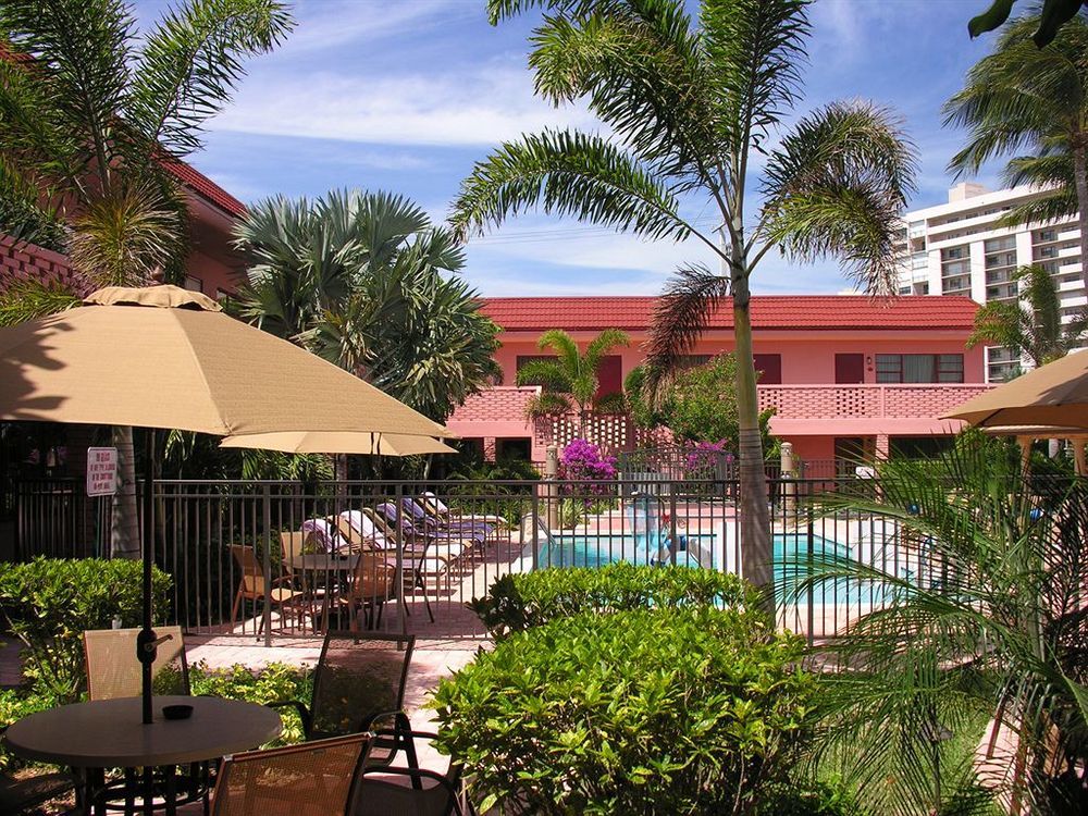 Away Inn Lauderdale-by-the-Sea Exterior photo